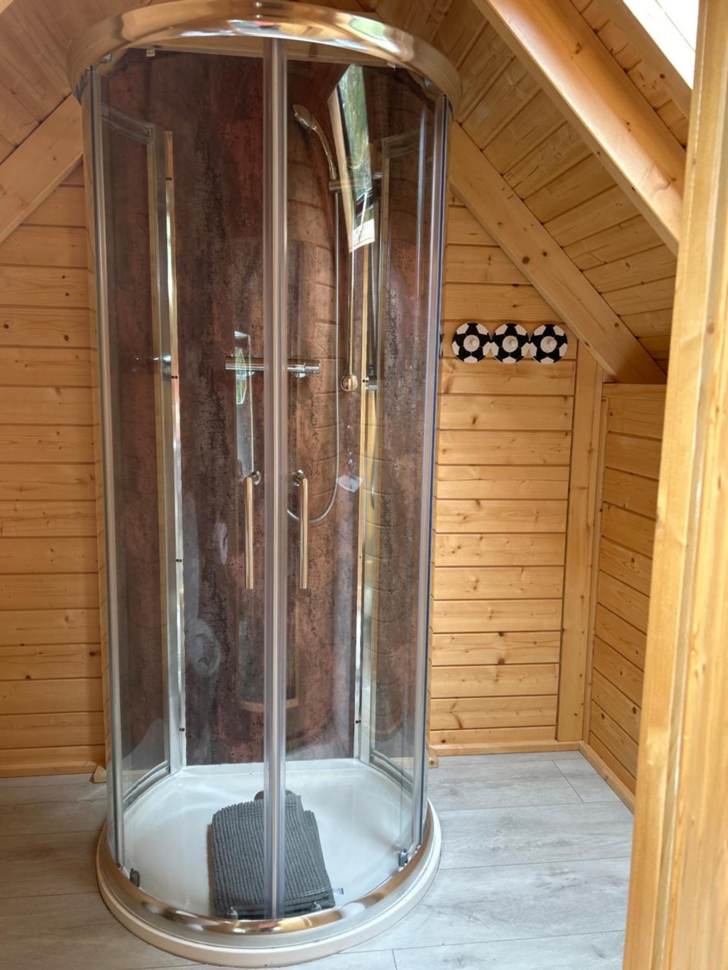 1Lochness Glam Lodges Inverness Kültér fotó